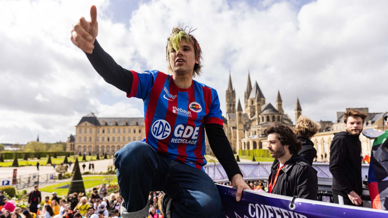 Orelsan : après le tacle de Kylian Mbappé, il reçoit le soutien d’un célèbre rappeur