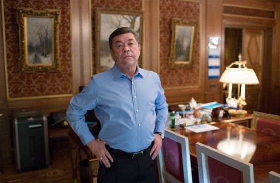 patokh-chodiev-doctorat-politologie