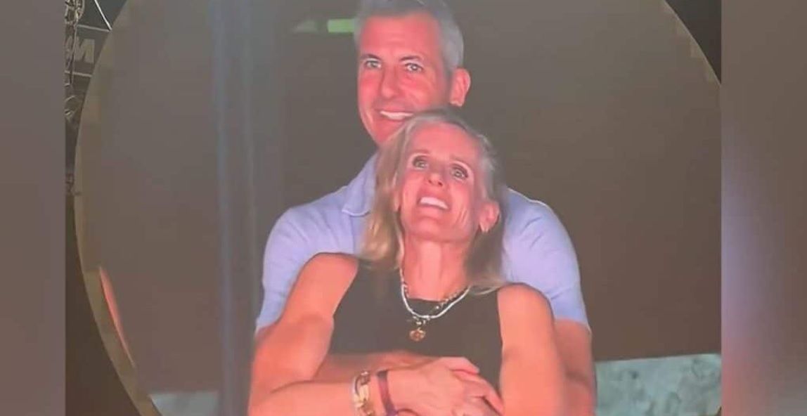 Tromperie en direct : ce couple de stars s’amuse de la vidéo virale de Coldplay