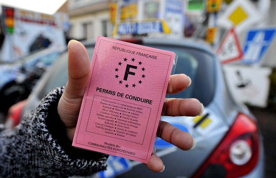 Téléphone au volant : dans ce département, votre permis peut être suspendu dès le premier appel ou SMS