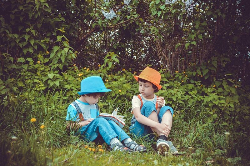petits-garcons-livre-nature