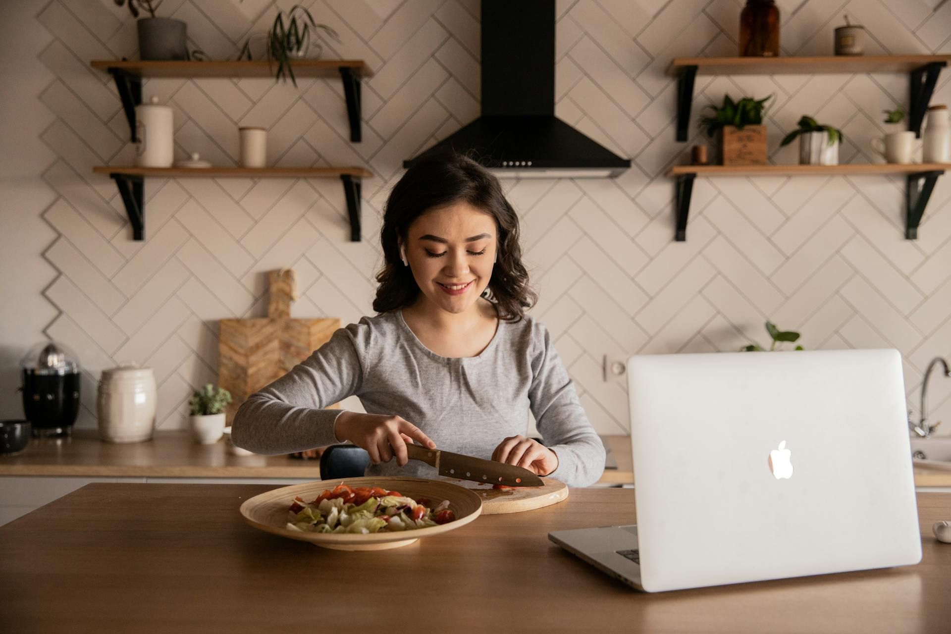 Couper ses aliments en petits morceaux : la bonne habitude &agrave; prendre