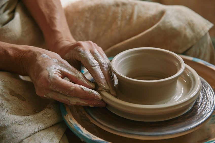poterie-mains