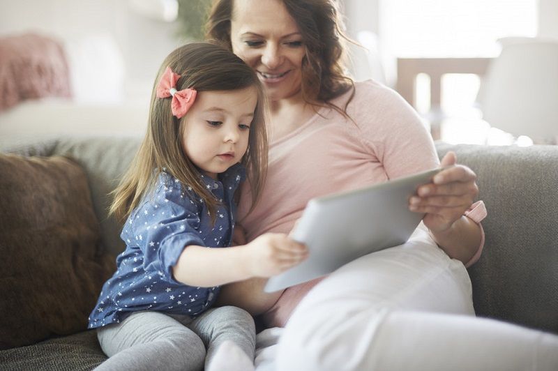 À quel âge un enfant peut-il aller sur Facebook ?