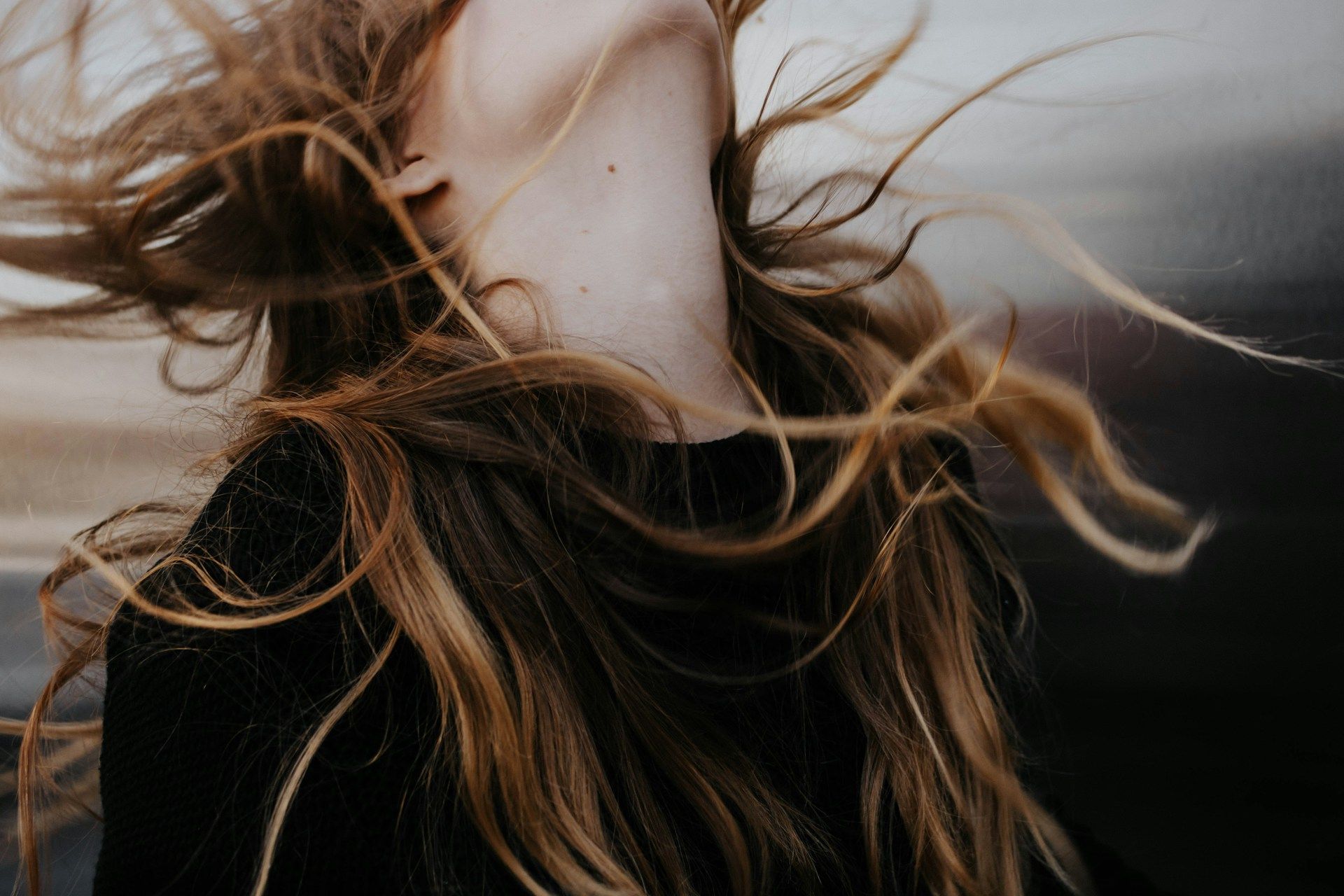 Pourquoi j'ai les cheveux gras juste apr&egrave;s le shampoing ?