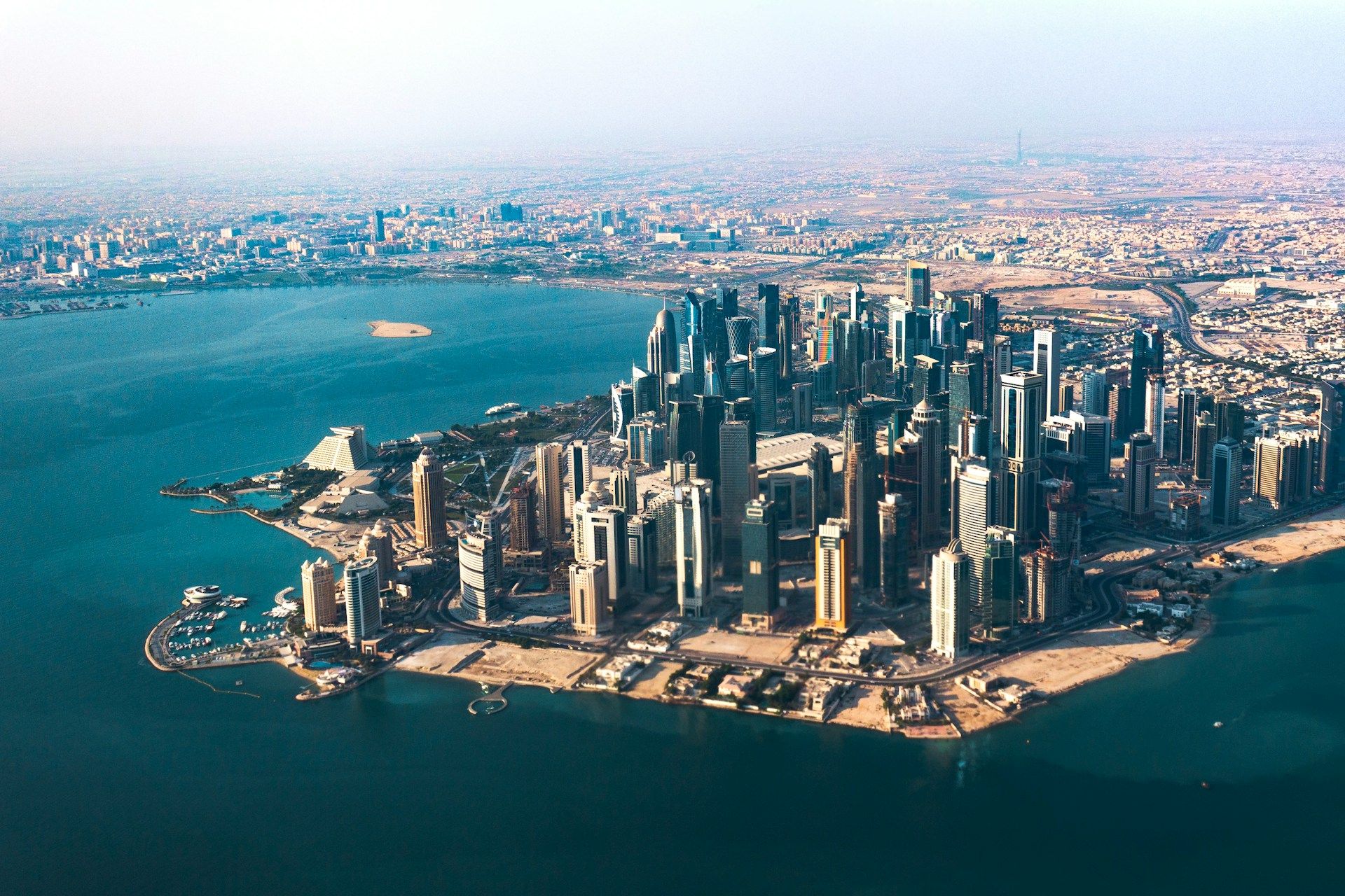 J&rsquo;ai juste film&eacute; ce que je voyais : au Qatar, 313 personnes arr&ecirc;t&eacute;es apr&egrave;s des vid&eacute;os des attaques qui ont affol&eacute; les r&eacute;seaux