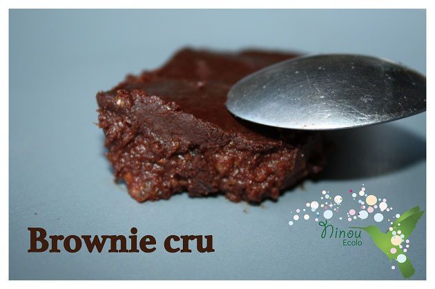 Ma recette de brownie sans cuisson et vegan, sans gluten ni lactose | So Busy Girls