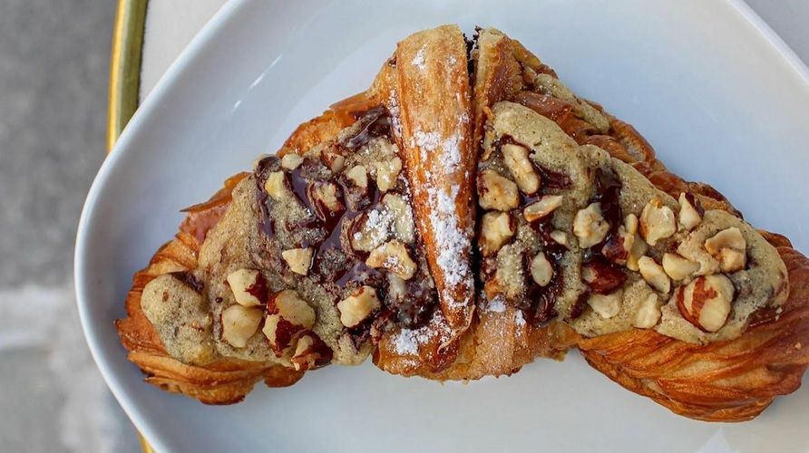 Recette maison de crookie facile : ce mélange entre croissant et cookie