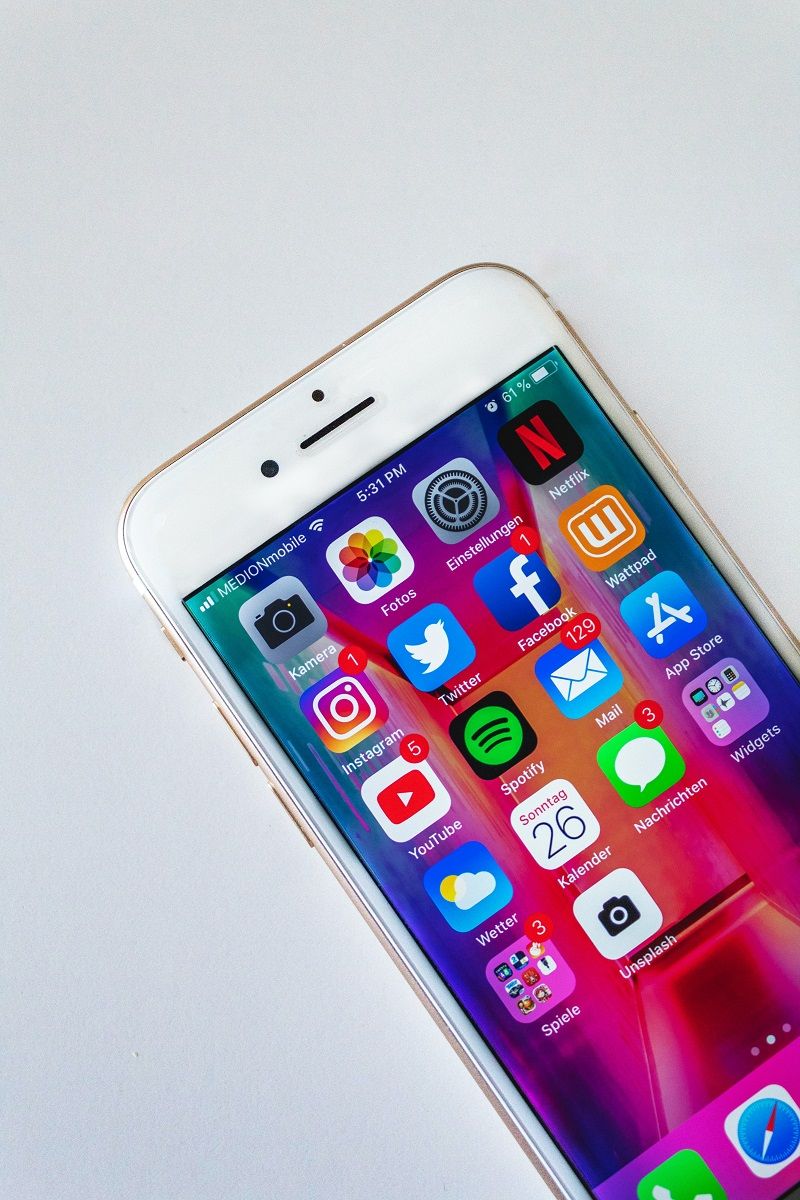 reseaux-sociaux-applis-mobile-smartphone