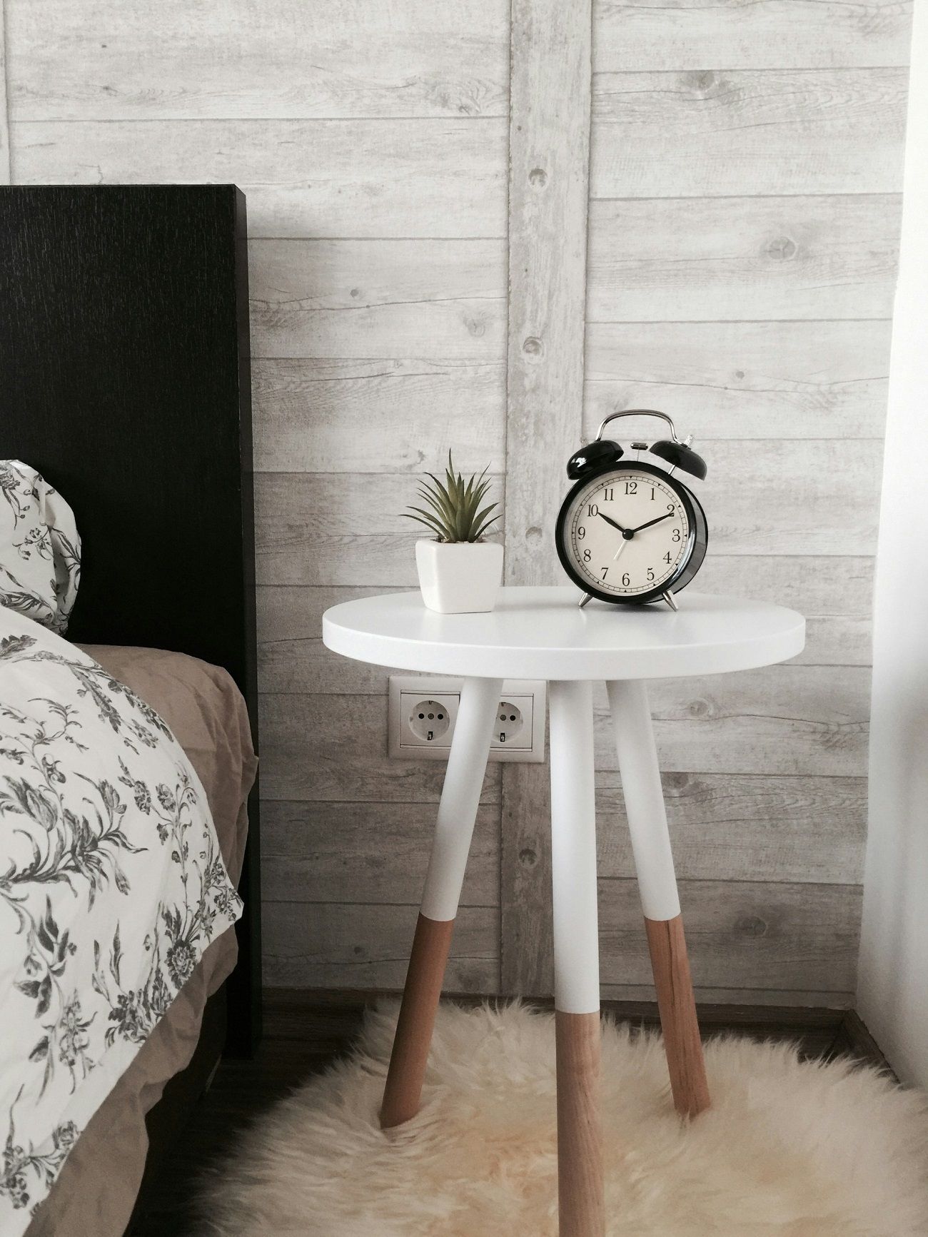 reveil-table-de-nuit-chambre-a-coucher