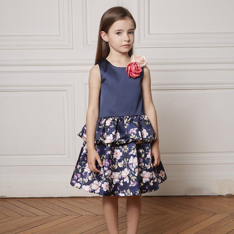 robe-en-satin-fleurs