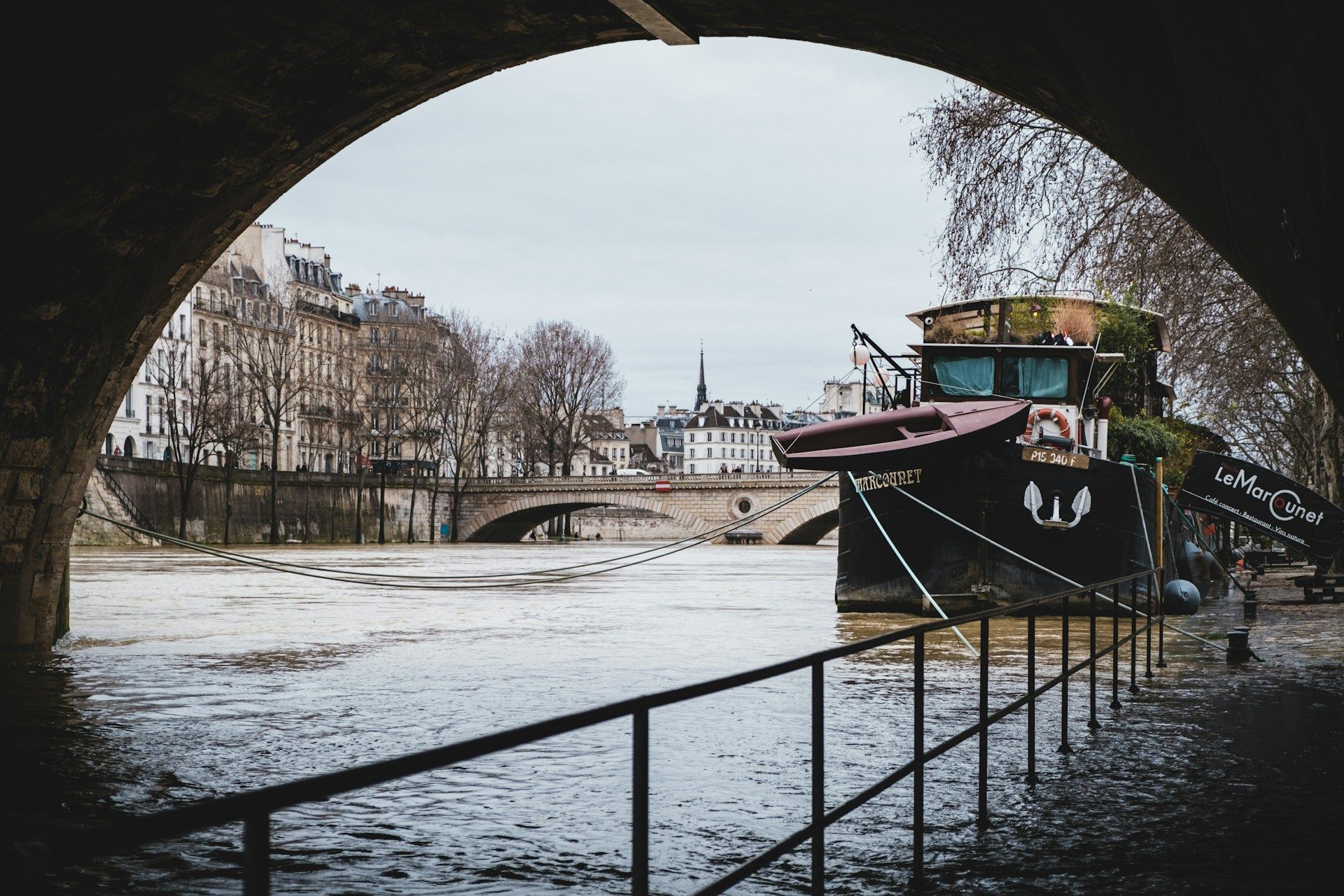 Record de crues en France : vers une facture historique pour les assurances ?
