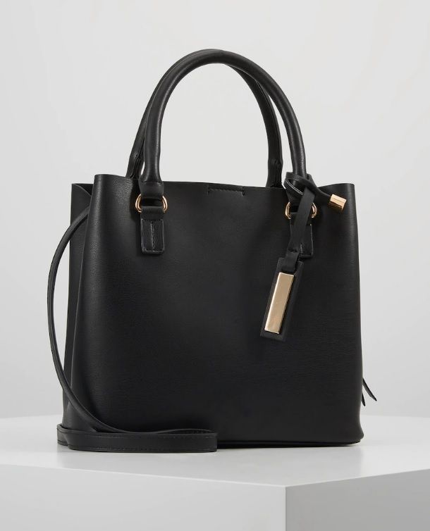 sac-a-main-noir-4