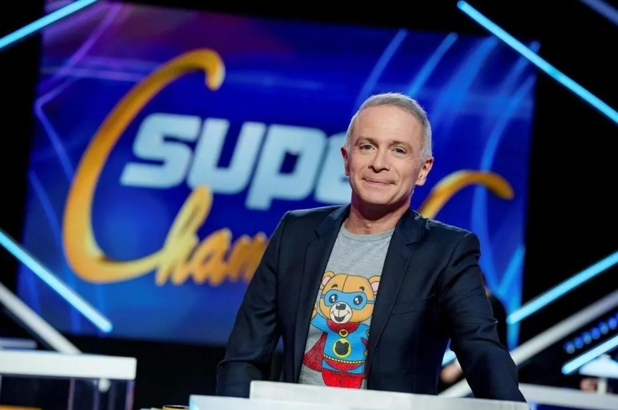 Samuel &Eacute;tienne tacle Cyril Hanouna et balance cash ce qu&rsquo;il pense vraiment de lui aujourd&rsquo;hui