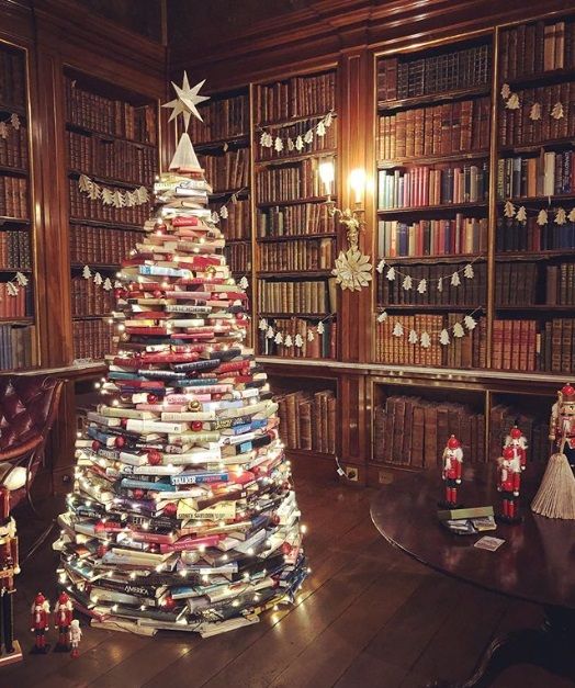 sapin-noel-livres-book-tree-2
