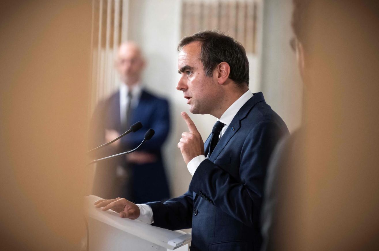 Stock de masques de minimum trois mois en France : pourquoi l’annonce de Matignon ravive le souvenir du Covid