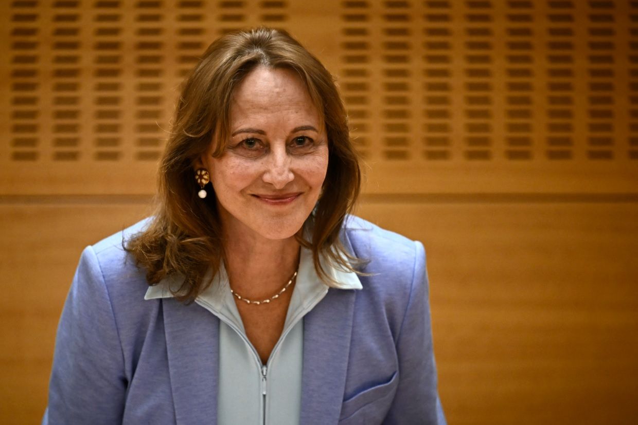 &Agrave; quoi &ccedil;a sert de critiquer du matin au soir les &eacute;lecteurs ? : la prise de position de S&eacute;gol&egrave;ne Royal qui relance le d&eacute;bat