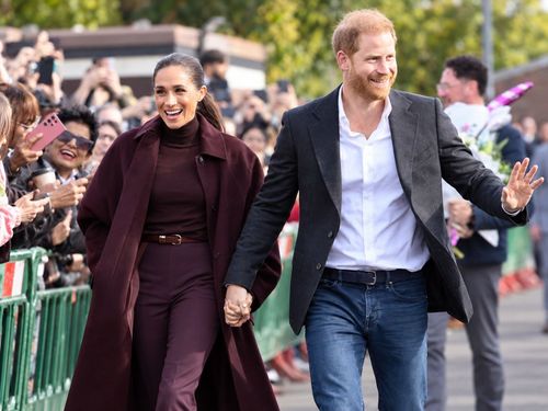 “À leur manière, sans le contrôle de Buckingham” : comment Harry et Meghan imposent leurs règles depuis leur retour au Royaume-Uni | So Busy Girls