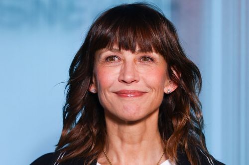 Sophie Marceau « impatiente » : ce nouveau projet la replonge dans les 17 années qui ont changé sa vie | So Busy Girls