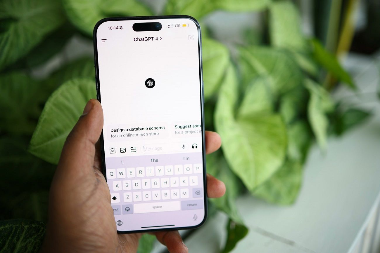 OpenAI assouplit ses règles : les conversations érotiques bientôt autorisées pour les adultes sur ChatGPT