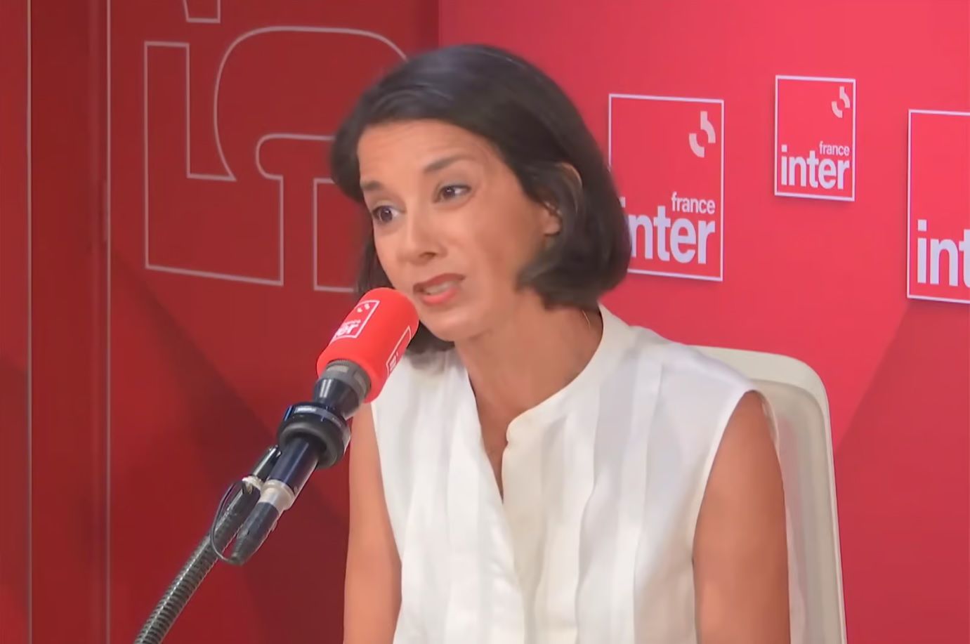Ta responsabilité est engagée : Sophia Aram charge Nagui dans une lettre qui fait trembler France Inter