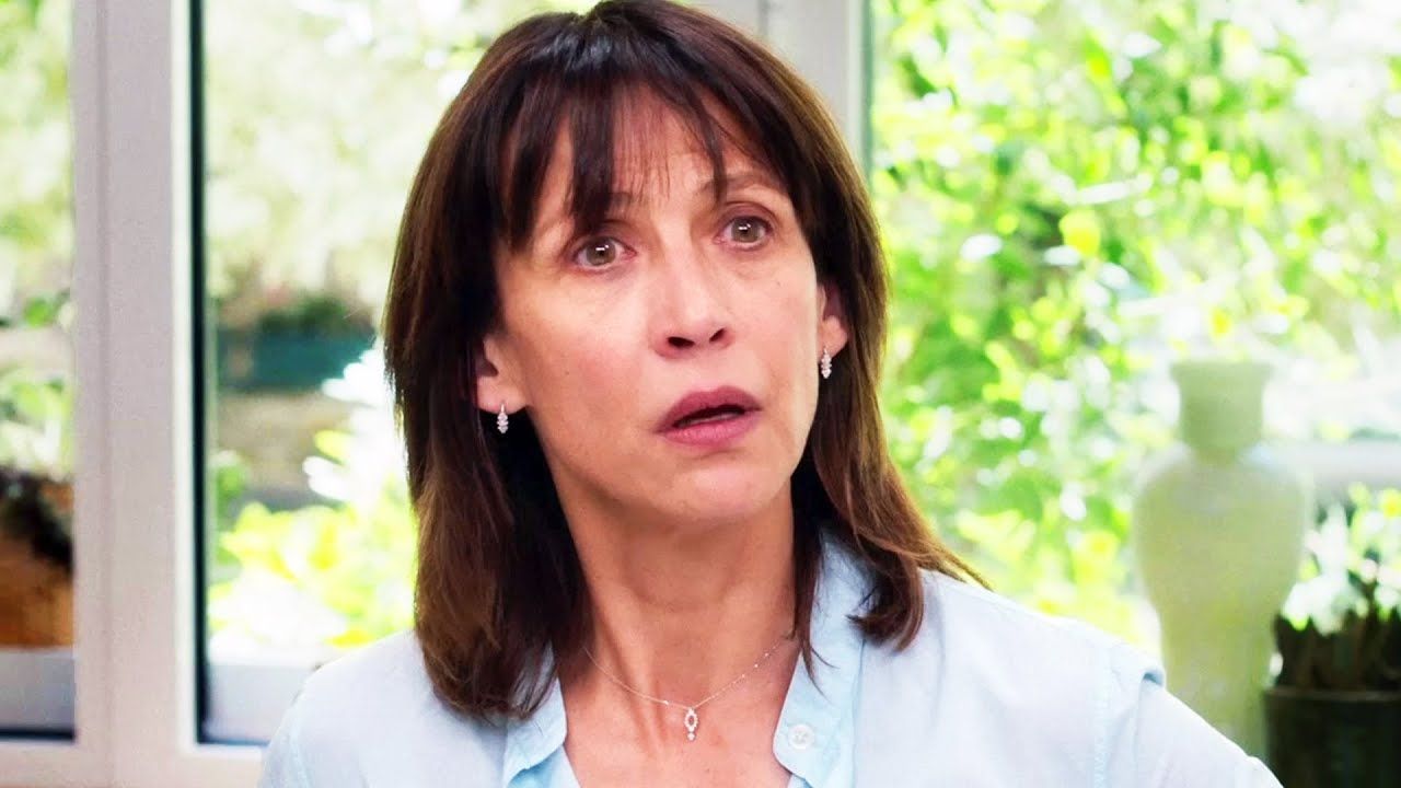 Lisa Azuelos compar&eacute;e &agrave; Claude Pinoteau : la r&eacute;action imm&eacute;diate de Sophie Marceau sur TF1