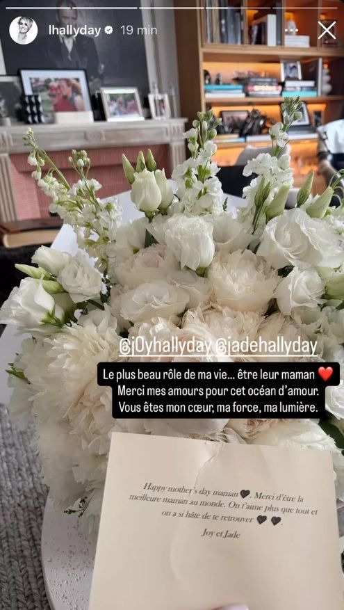 Laeticia Hallyday bouleversée : ce cadeau de Jade et Joy qui l’a profondément touchée