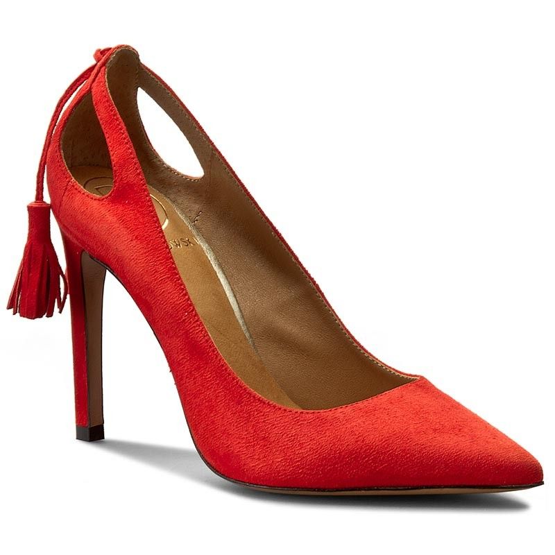 talons-aiguilles-femme-fatale