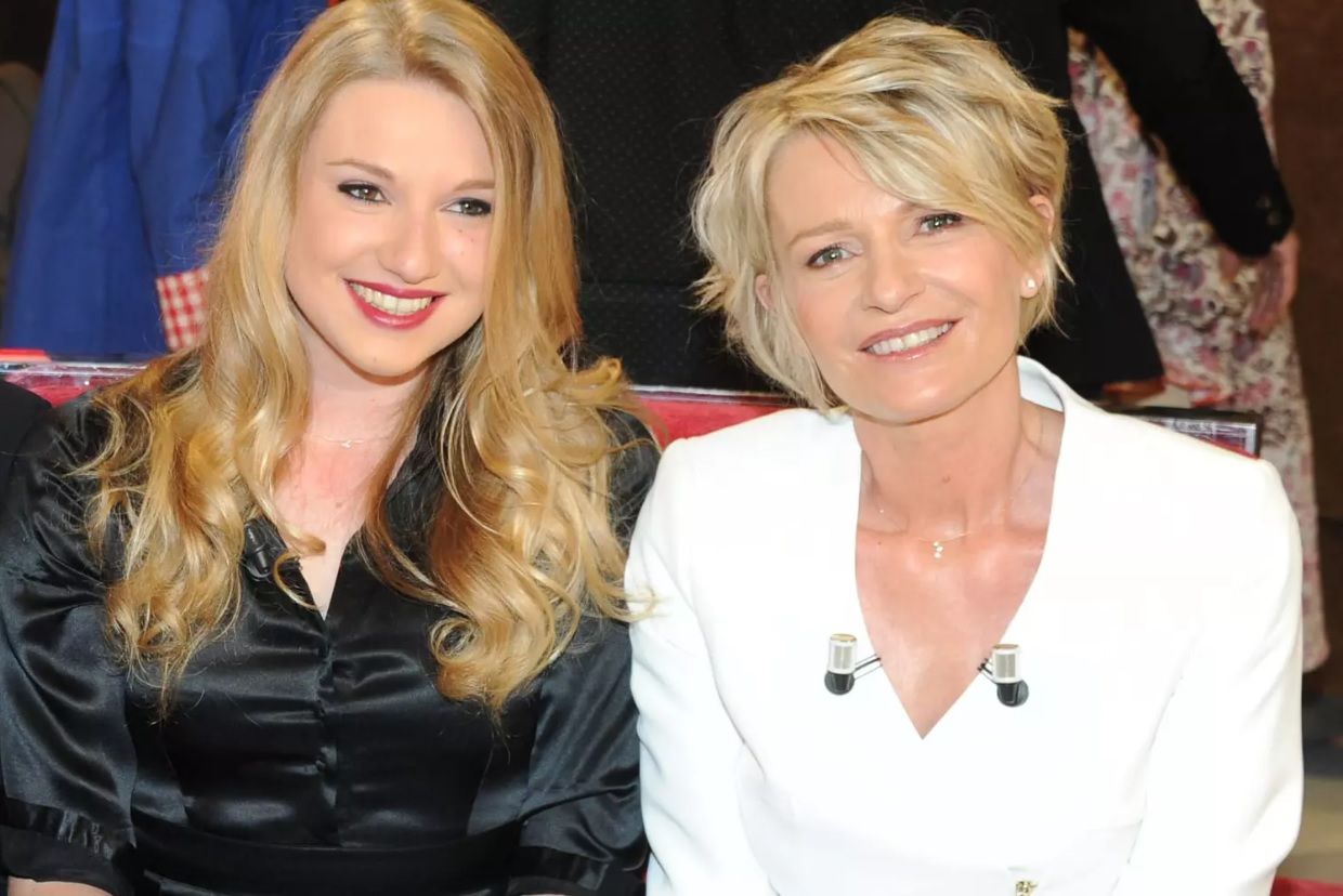 Flavie Flament, &eacute;panouie apr&egrave;s T&eacute;l&eacute;matin, lance sa nouvelle &eacute;mission sur France 3 avec la fille d&rsquo;une autre animatrice tr&egrave;s connue