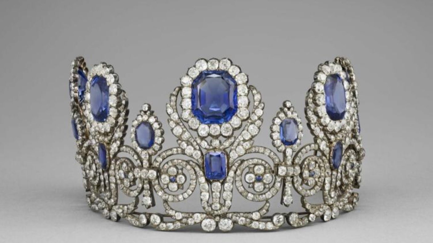 Vol au Louvre : voici la liste des huit bijoux royaux encore introuvables